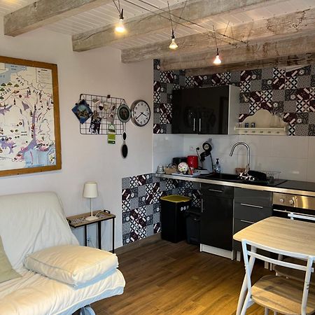 Le Garni Vendemiaire Apartment Vesoul Exterior foto