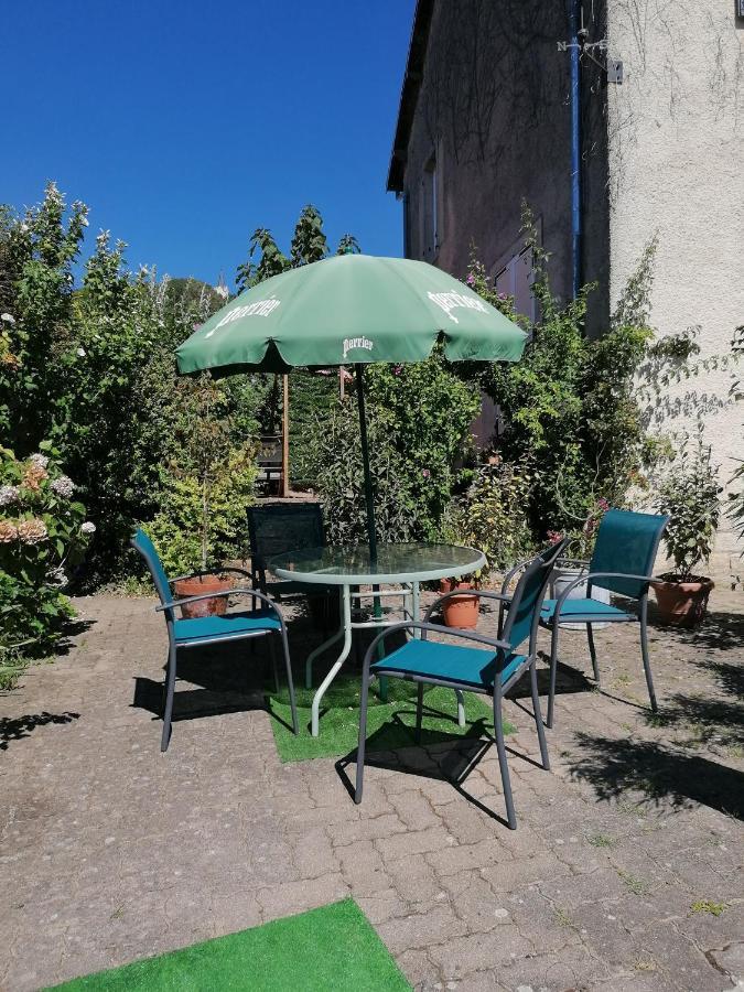 Le Garni Vendemiaire Apartment Vesoul Exterior foto