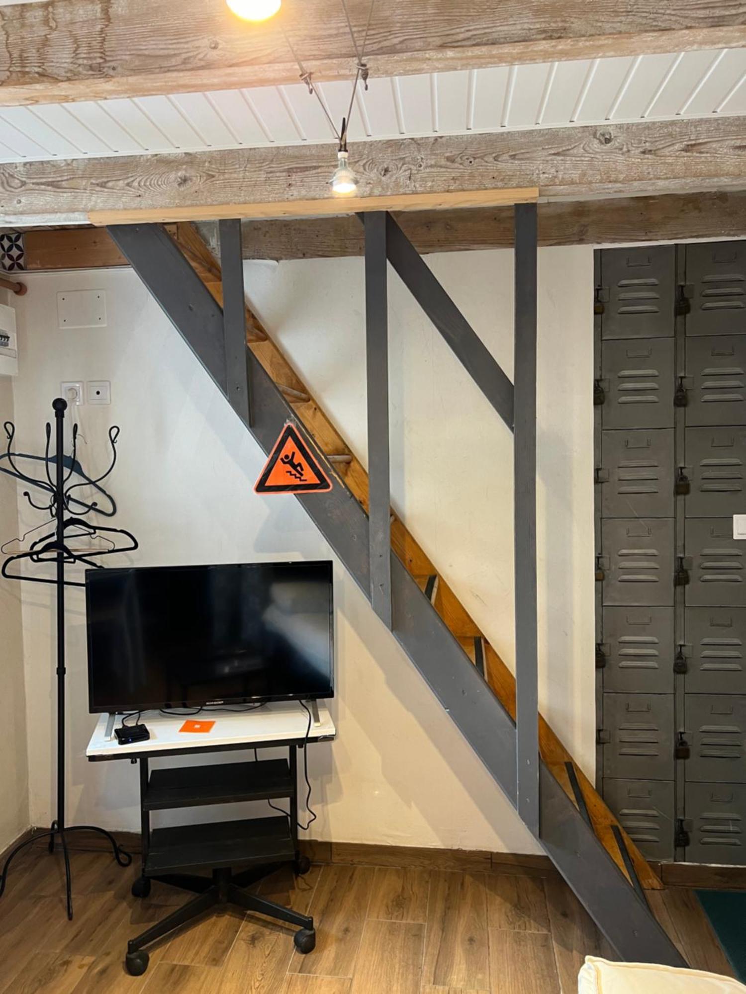 Le Garni Vendemiaire Apartment Vesoul Exterior foto